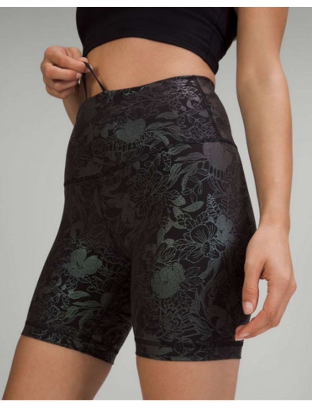 Lululemon Wunder Train HR Short 6” *Foil